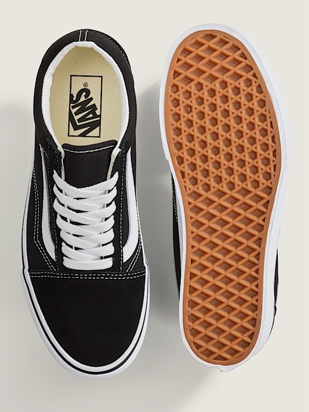 VANS Black & White Old Skool Platform Shoe - Picture 2 of 11